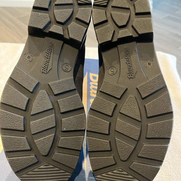 Blundstone Suede Chelsea Boot unisex USW-8, USM-6, AUS-5 steel grey/ pale denim. - Picture 3 of 14